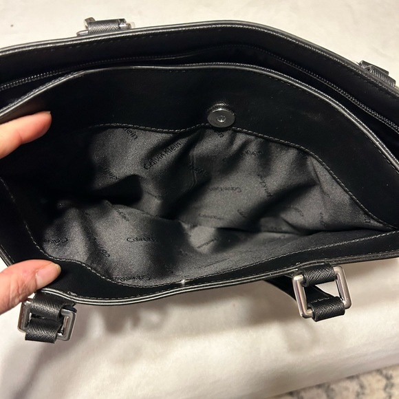 Calvin Klein Tote- New Without Tags - Picture 8 of 10
